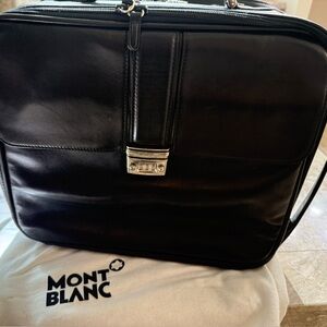 Mont Blanc high quality large briefcase. In prestibe shape- never used
